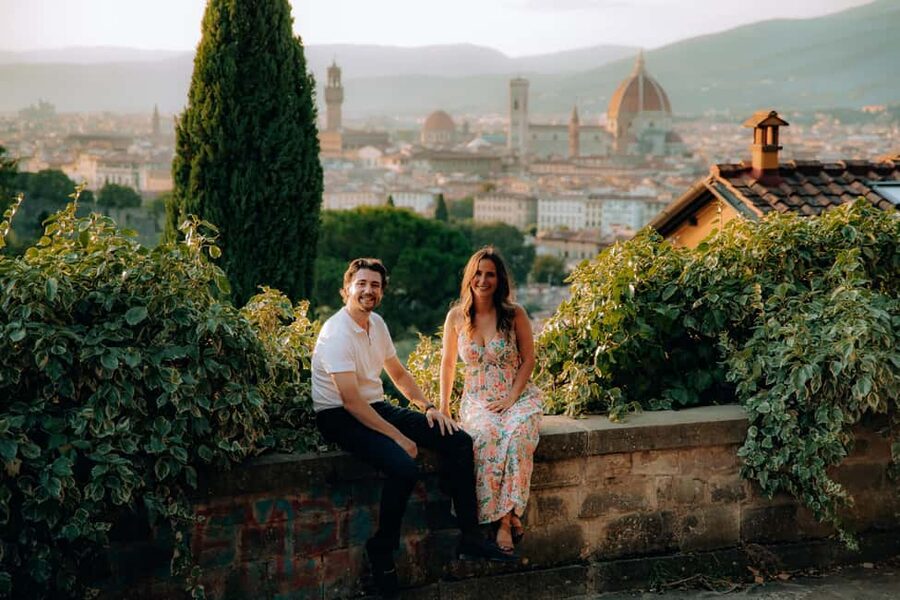 Florence Private Professional Photoshoot - How Ken Osmani keeps poses natural (and you comfortable)