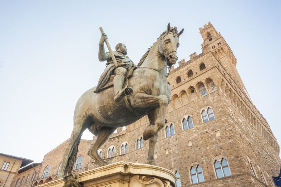 Florence: Private Walking Tour of Florence's Hidden Gems - Where You Meet: Accord Tours door 8 and the Aldobrandini option
