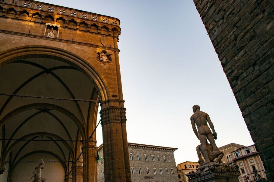 Florence: Renaissance City Walking Tour - Small rules that make a big difference during the walk