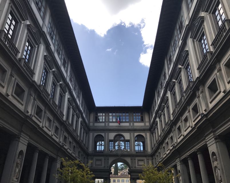 Florence: Renaissance City Walking Tour - An open-air Renaissance route on foot, from Uffizi to the Duomo