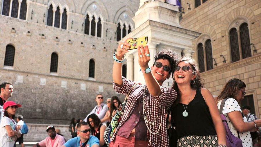 Florence: S. Gimignano, Siena, Chianti & Wine Tasting Lunch - Monteriggioni: The Walled Hamlet Stop and Seasonal Adjustment