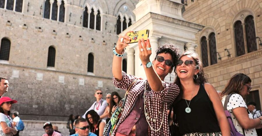 Florence: S. Gimignano, Siena, Chianti & Wine Tasting Lunch - Chianti Hills Winery Lunch With a Guided 3-Wine Tasting