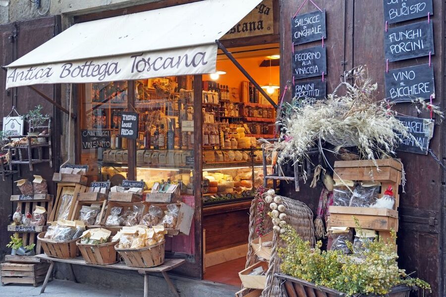 Florence’s Ultimate Food Tour: Full Tuscan Meal with a Local - Stop 4: Regional Food That Leans Classic, Not Fussy