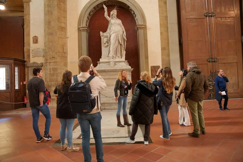 Florence: Santa Croce Church Tour with Entry Ticket - The tomb trail: Michelangelo, Machiavelli, Galileo, and the “Italian glories” feeling