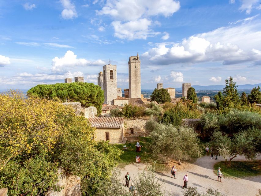 Florence: Siena, San Gimignano & Monteriggioni with Tasting - Siena with the Palio pulse: Piazza del Campo and the big sights