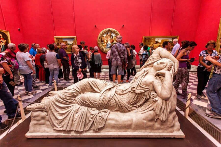 Florence: Skip-the-Line Uffizi Gallery Small Group Tour - The Michelangelo, Giotto, and Leonardo Payoff