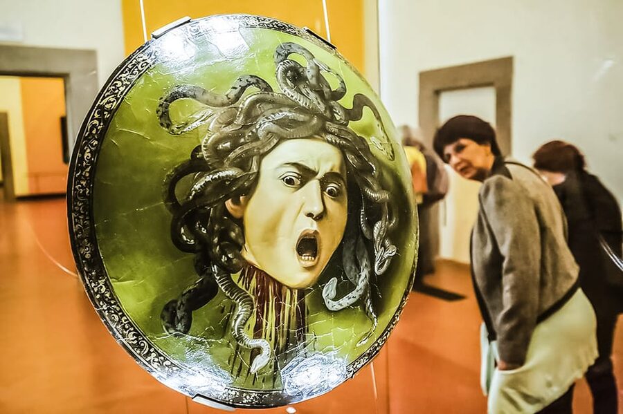 Florence: Skip-The-Line Uffizi Gallery Timed Entry Ticket - Crowds, stairs, and getting your bearings fast