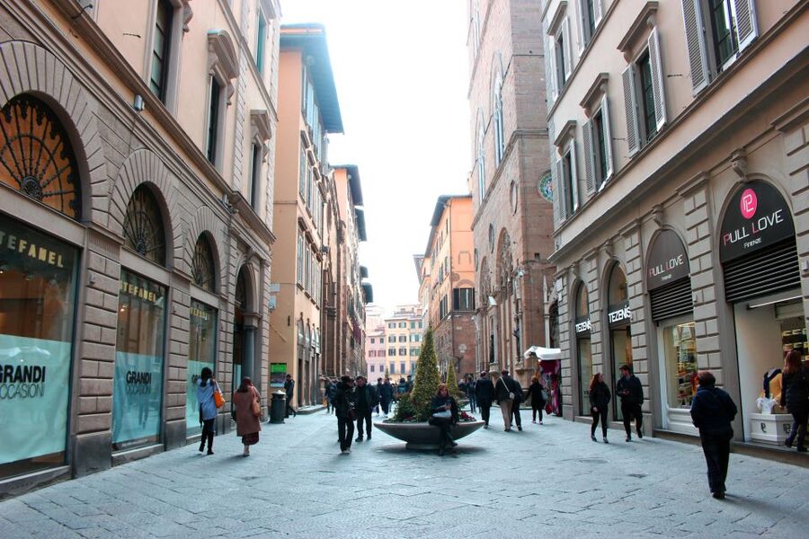 Florence: Skip-the-Line Uffizi Museum Tour Kids & Families - Renaissance masterpieces you will actually see