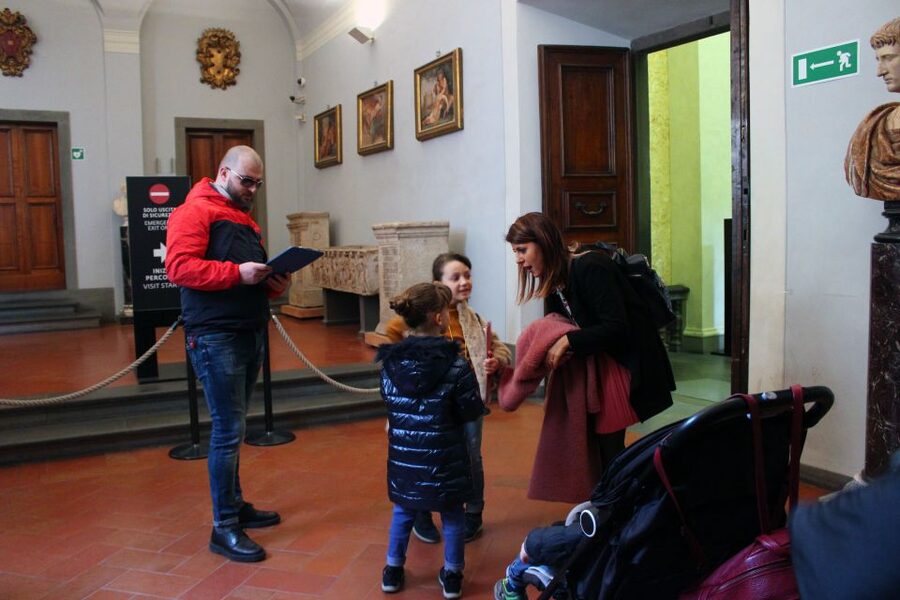 Florence: Skip-the-Line Uffizi Museum Tour Kids & Families - Skip-the-line Uffizi: the real value for families
