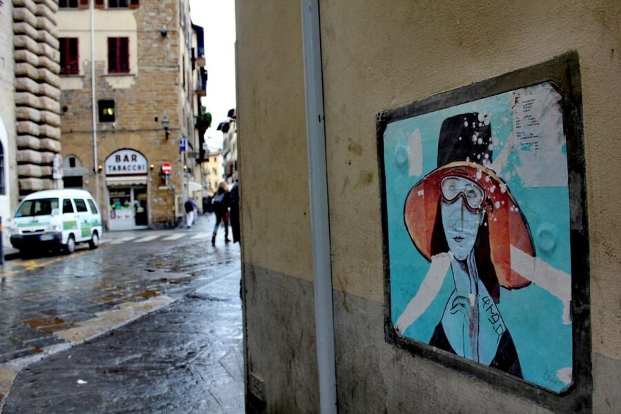 Florence: Street Art Tour - Santa Maria Novella and Via Palazzuolo: Learning to Read Graffiti in Italian