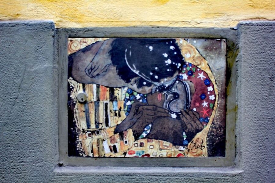 Florence: Street Art Tour - Piazza della Signoria: Renaissance References That Actually Make Sense