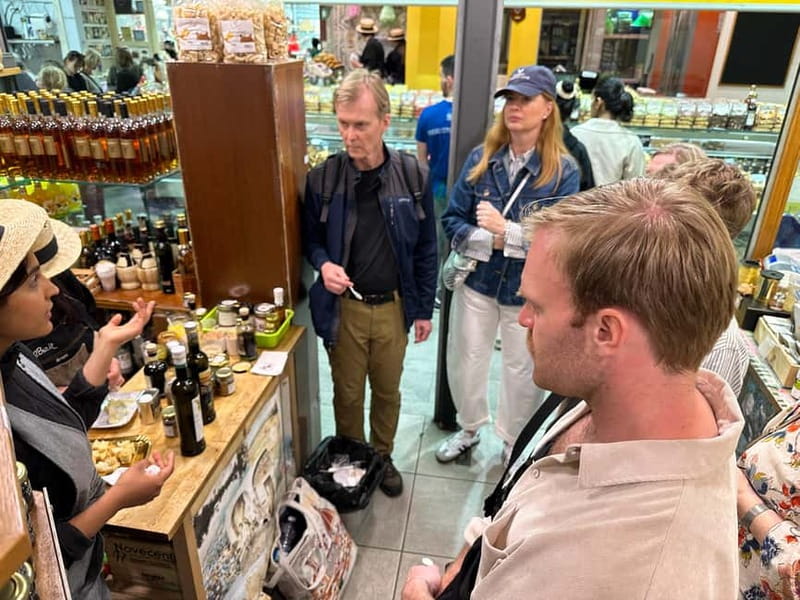 Florence: Street Food Tour with Wine & Local Guide - Markets and monuments vary by season, so expect a real-life menu