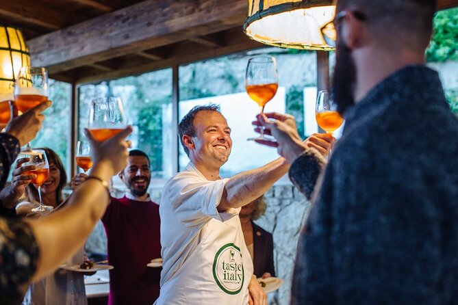 Florence Sunset Food Tour with Wine & Dine at a Tuscan farmhouse - Meeting points and how to plan your arrival without stress
