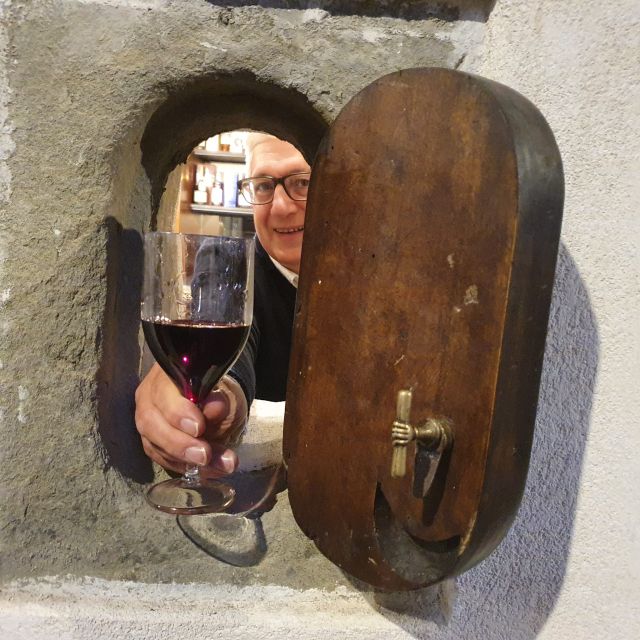 Florence: Sunset Sightseeing Tour and Wine Tasting - The 2-Hour Route: Ponte Vecchio, Vasari Corridor, Piazza Pitti, Santo Spirito