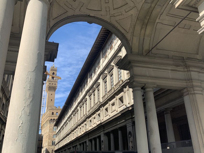 Florence: The Medici Family Guided Walking Tour - Piazza della Signoria and Palazzo Vecchio: where Florence politics feels real