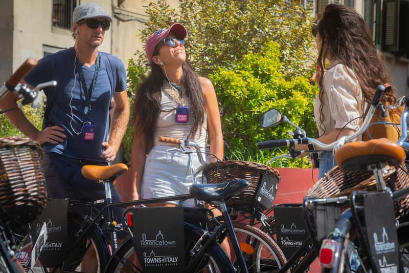 Florence: The Original City Bike Tour with a Guide - Artisans District and Palazzo Pitti: where the tour gets more human-scale