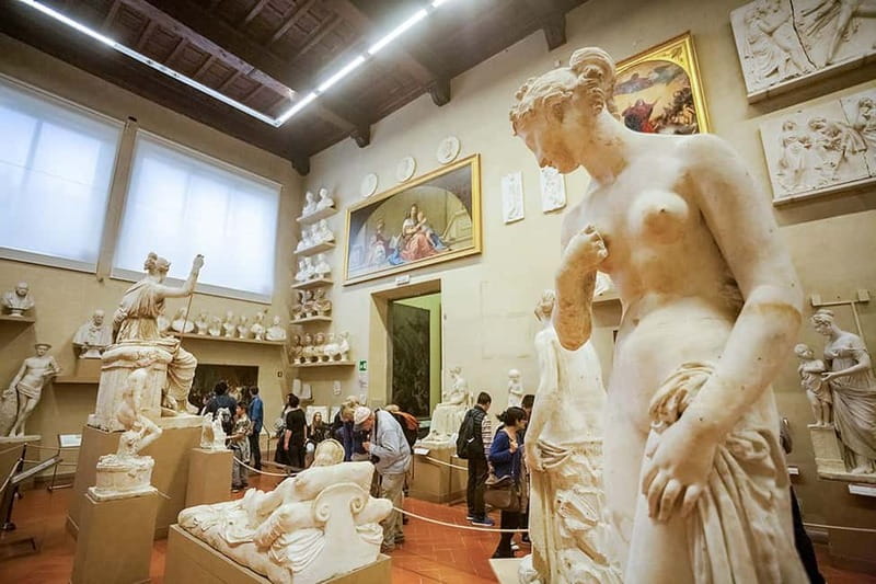 Florence: Timed Entrance Ticket to Michelangelo’s David - Inside the Gallery: How the Timed Entrance Changes Your Experience