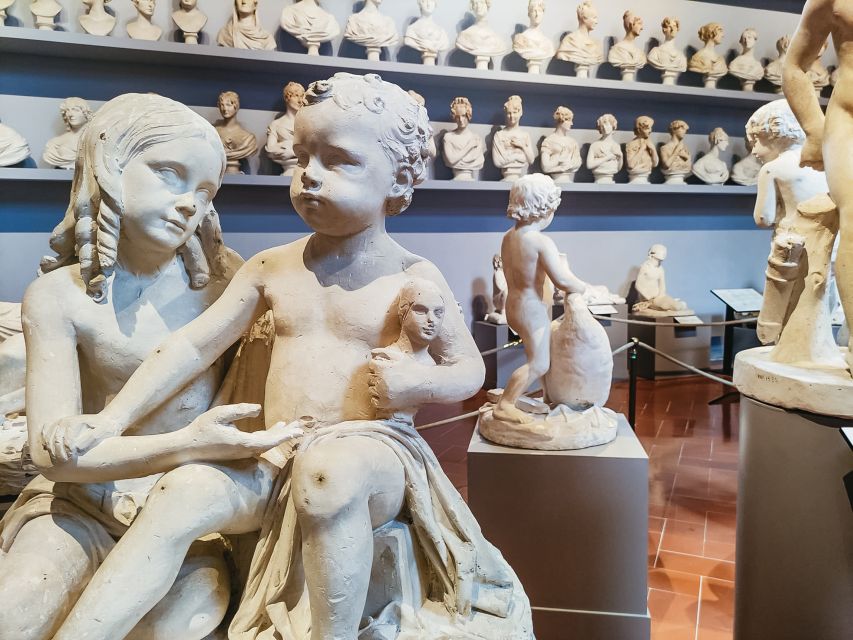 Florence: Timed Entry Ticket to Michelangelo's David & eBook - The Medici Musical Instruments: A Strange Little Side Door