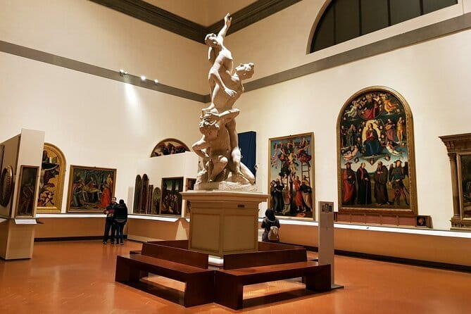 Florence Tour: Michelangelo's David and Historic Center - Check-in at Via Ricasoli 113, and how to find your guide fast