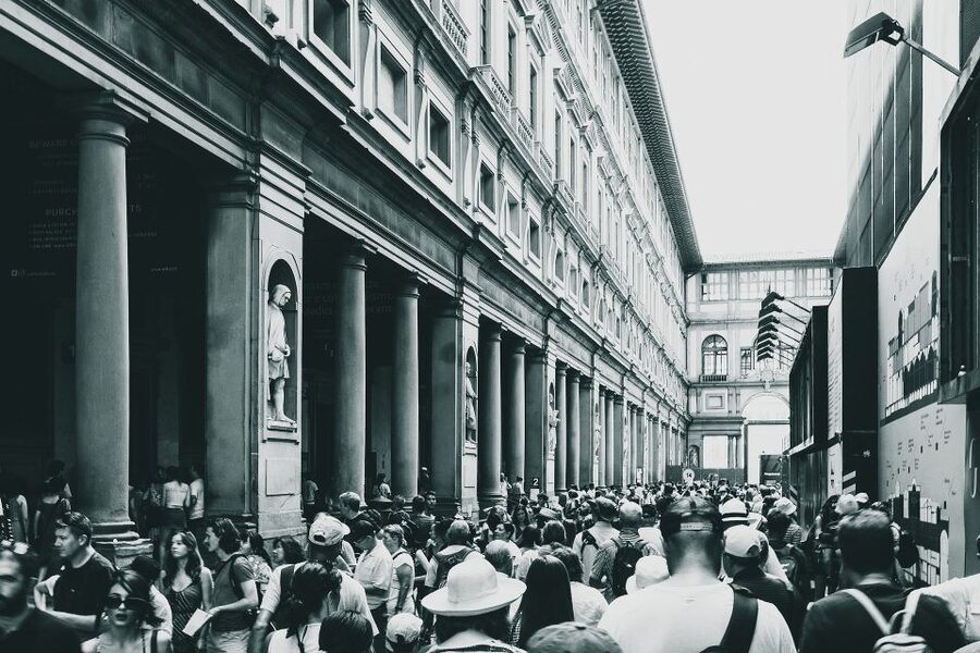 Florence: Uffizi Gallery and Accademia Guided Tour - Finding your meeting points without stress