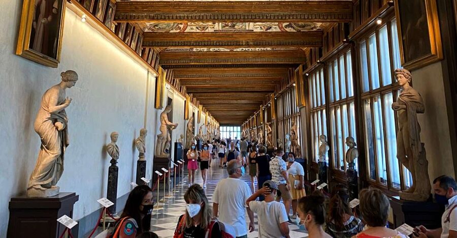 Florence: Uffizi Gallery Priority Ticket & Small-Group Tour - What your 1.5-hour tour is really doing, Renaissance themes plus Medici power