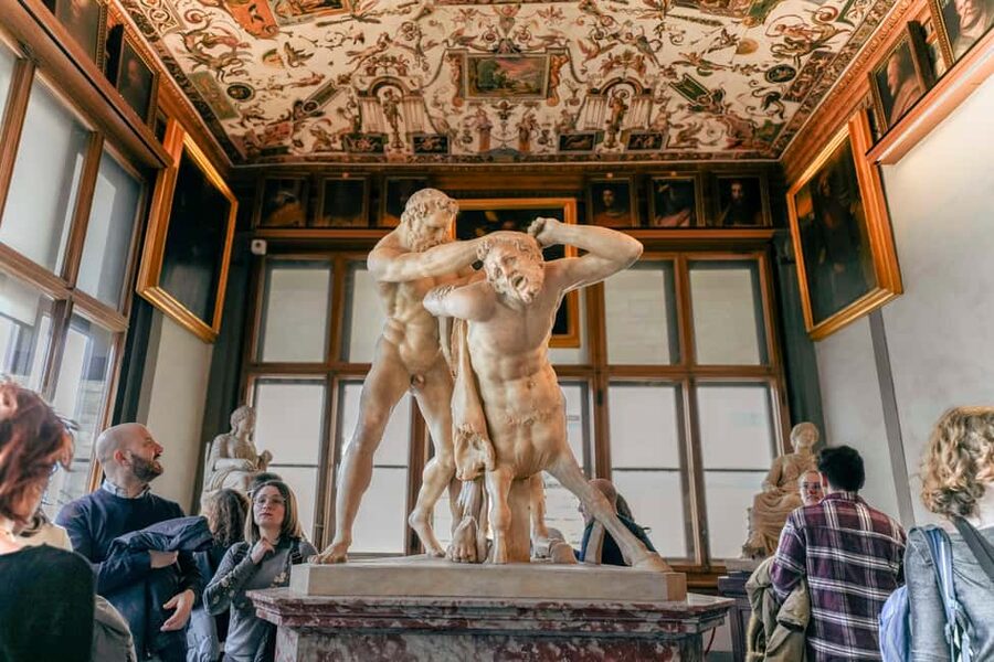 Florence: Uffizi Gallery Reserved-Entry VIP Tour - The Painting Hit List: Birth of Venus, Medusa, Doni Tondo
