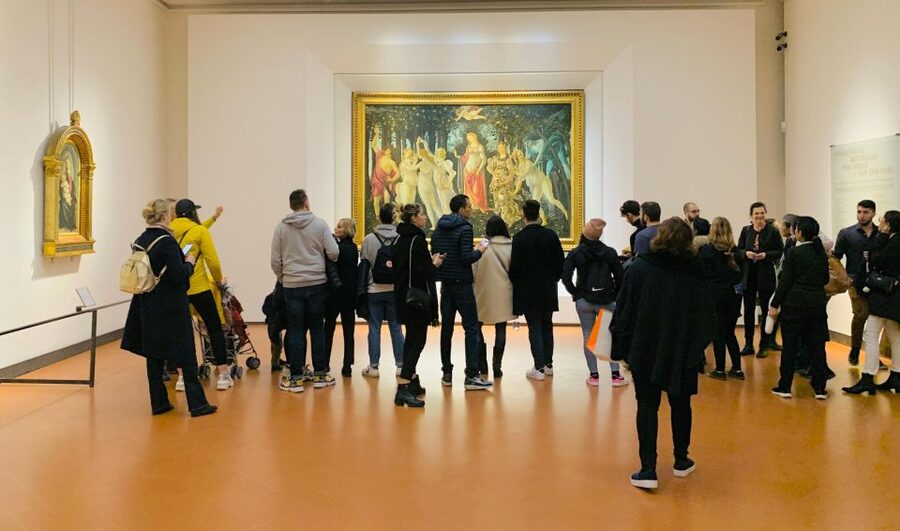 Florence: Uffizi Gallery Small-Group Guided Tour with Ticket - Michelangelo and Leonardo in the same tour: pace, power, and technique