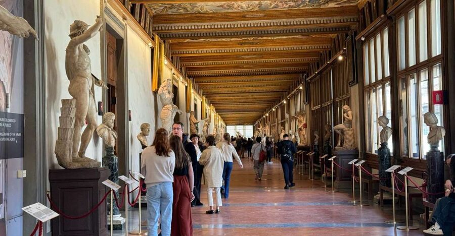 Florence: Uffizi Gallery Timed-Entry Ticket with Escort - Accessibility and rules that affect planning