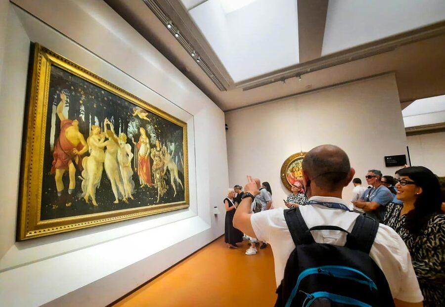 Florence: Uffizi Skip-the-Line Guided Tour - What you will see inside: Botticelli, Michelangelo, and the Renaissance story