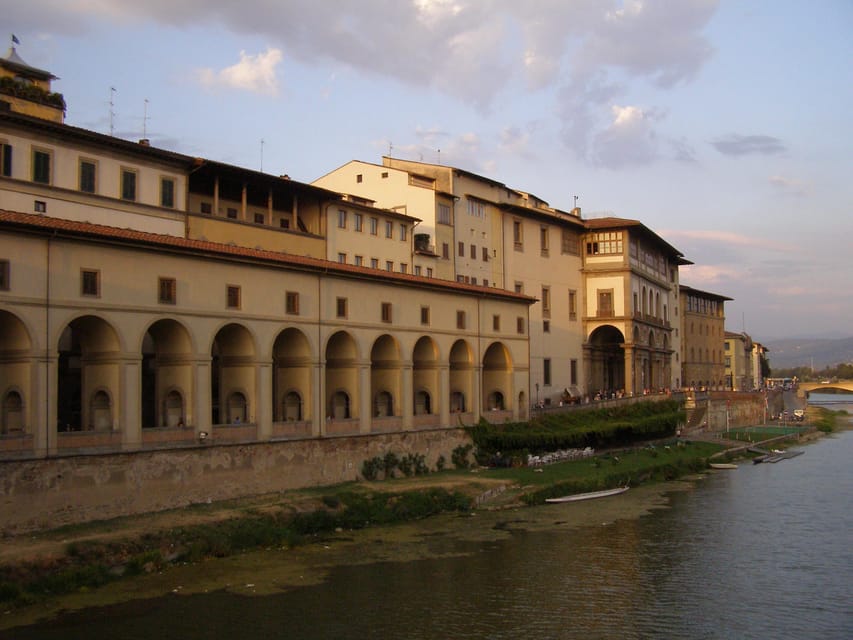 Florence: Vasari Corridor and Uffizi Gallery Exclusive Tour - The artworks you might expect, and why the Corridor still works