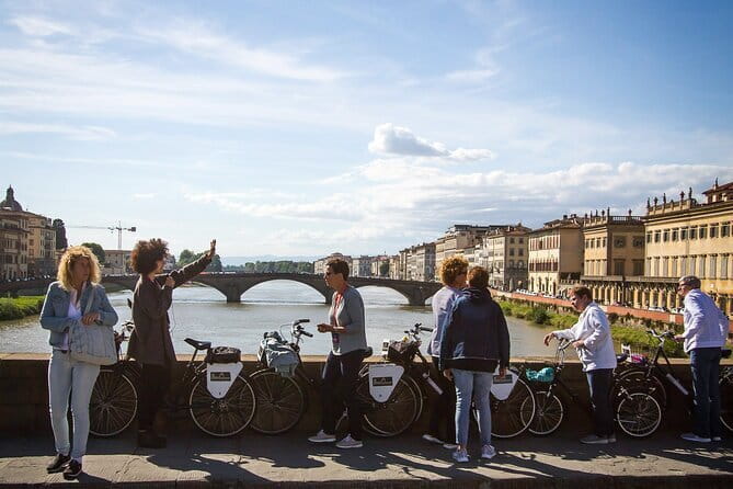 Florence Vintage Bike Tour–guided, small group or private option - Why this 2-hour vintage bike loop is a smart Florence move