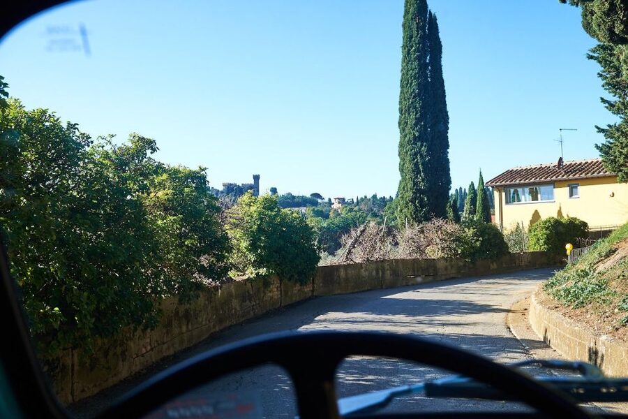 Florence: Vintage Fiat 500 Tour with Wine Tasting at Winery - Who should book, and who should skip a vintage-car wine tour
