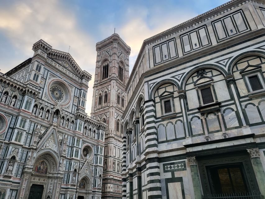 Florence: Walking Tour of Dante's Florence with a Guide - How the guide and audio support work in real life