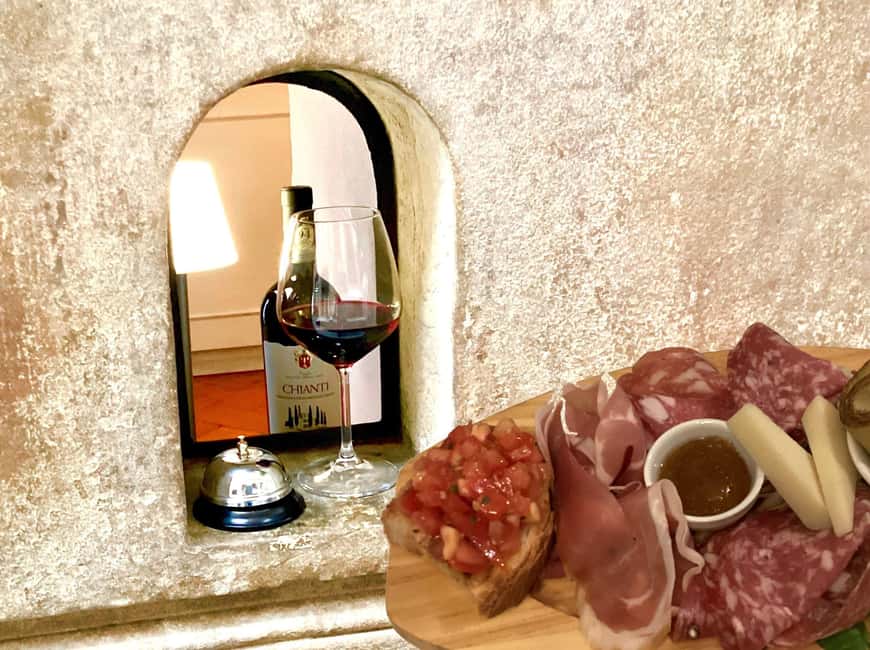 Florence: Wine Windows Walk with Wine Tasting and Appetizers - Who This Florence Wine Walk Fits Best
