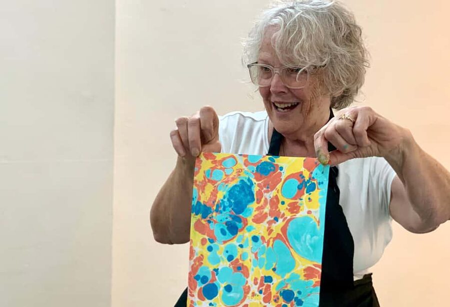 Florentine Paper Marbling Artisan Experience - Who Should Book This: Families, Creative Beginners, and Solo Travelers