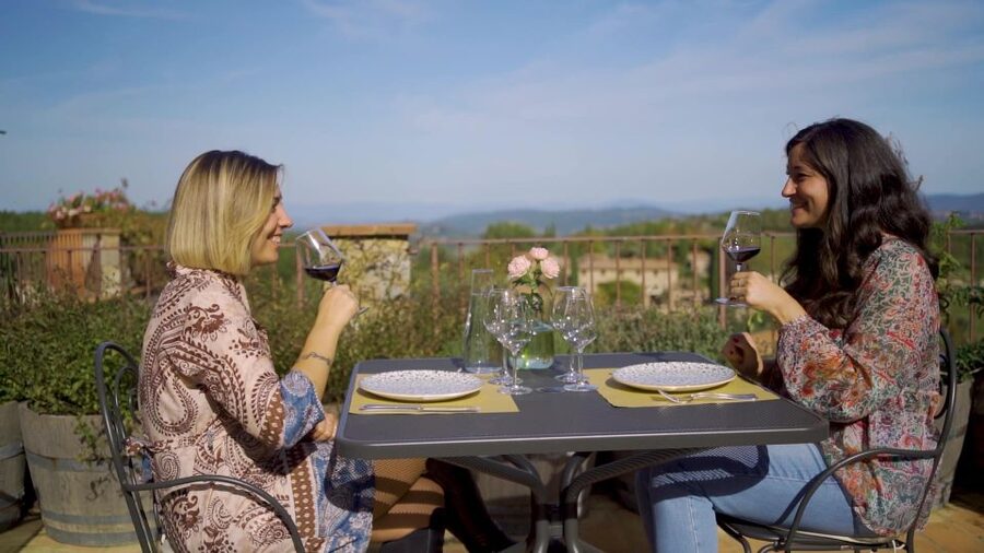 From Florence: Chianti, Montalcino & Montepulciano - Minivan - Monteriggioni and Crete Senesi: The Stops That Make It Feel Local