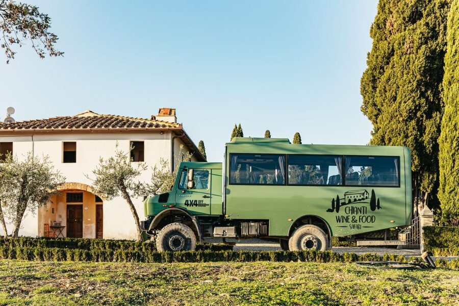 From Florence: Chianti Wine and Food Tasting Safari - Stop One: Aristocratic Villa Wines, Plus Cheese and Olive Oil