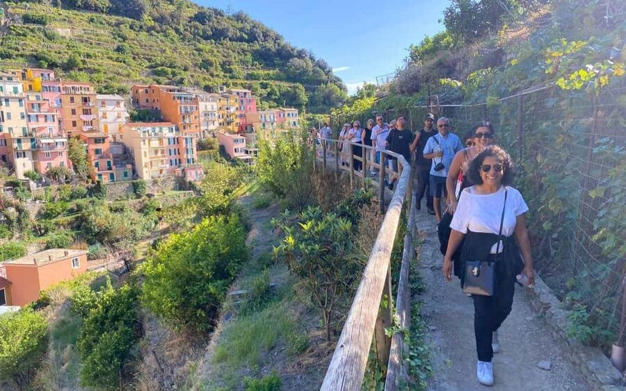 From Florence: Pisa and Cinque Terre Day Tour - Small Group - How fast-paced is the day, and will you keep up?