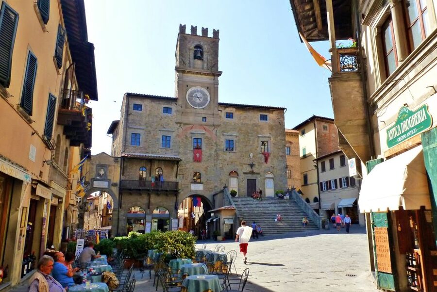 From Florence: Private Day Trip to Assisi and Cortona - Cortona hilltown wandering: Piazza Garibaldi and the best kind of free time