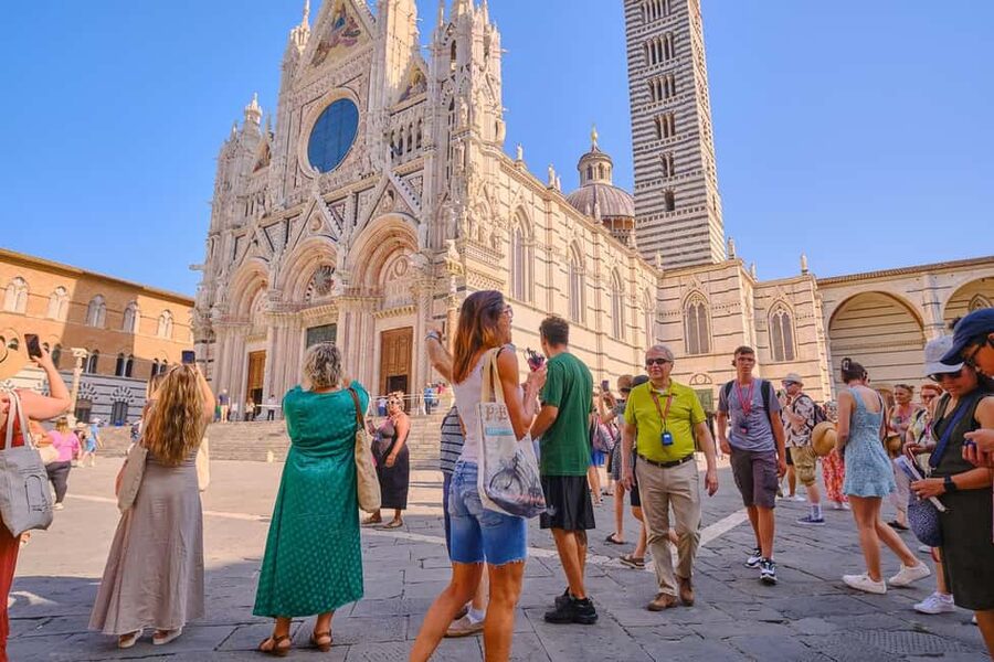 From Florence: Private Pisa, Siena and San Gimignano Trip - Why this chauffeured Florence to Tuscany day beats public transit