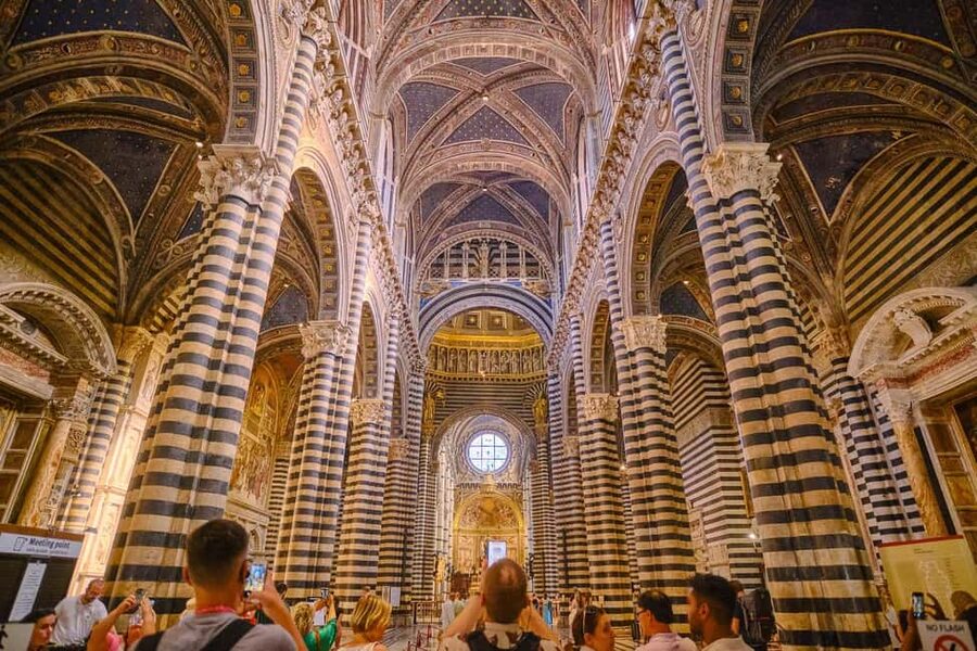 From Florence: Private Pisa, Siena and San Gimignano Trip - San Gimignano: towers, the Collegiata, and a glass of Vernaccia