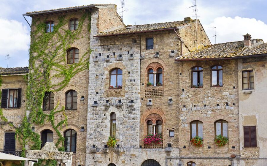 From Florence: PRIVATE Trip to Pisa, San Gimignano, & Siena - Pisa and the Piazza dei Miracoli photo moment