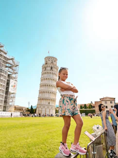 From Florence: San Gimignano, Siena, and Chianti Wine Tour - Starting in Florence: the meeting point and how to get there cleanly