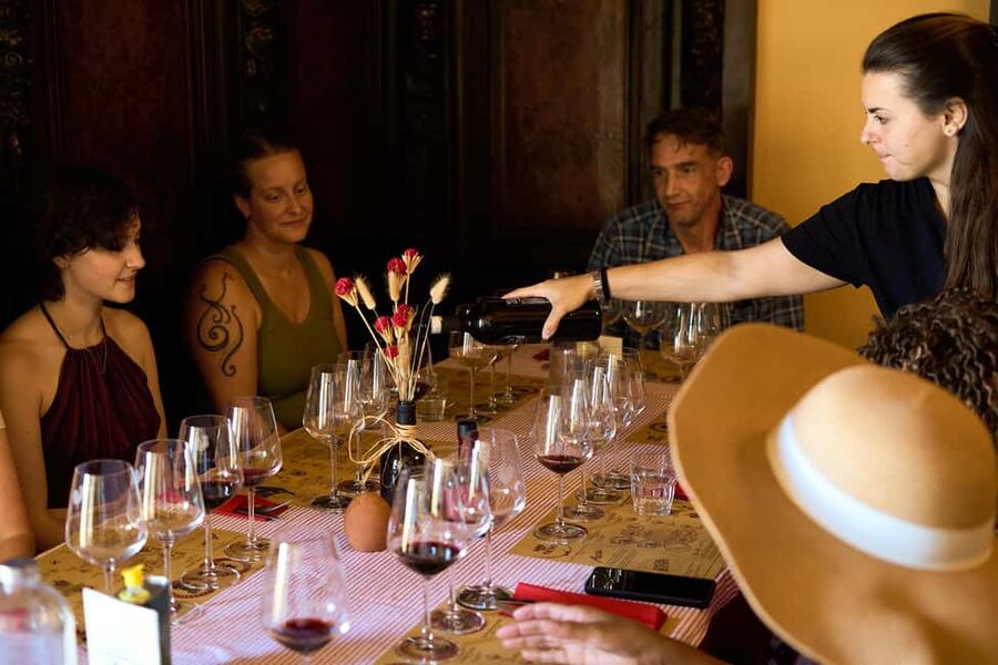From Florence: Small Group Chianti Wine Tour with Lunch - The sommelier effect: why the guide matters as much as the wineries