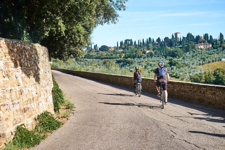 From Florence: Tuscan Hills Biking with Farm Tour and Lunch - The Ride Out: Photo Stop, Olive Country, and That First Big Tuscany Stretch