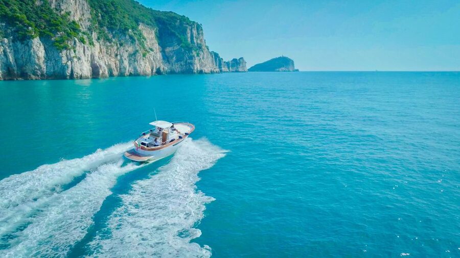 From La Spezia: Cinque Terre Boat Trip with Food Tastings - Meeting At Porto Mirabello: Where The Day Gets Easy