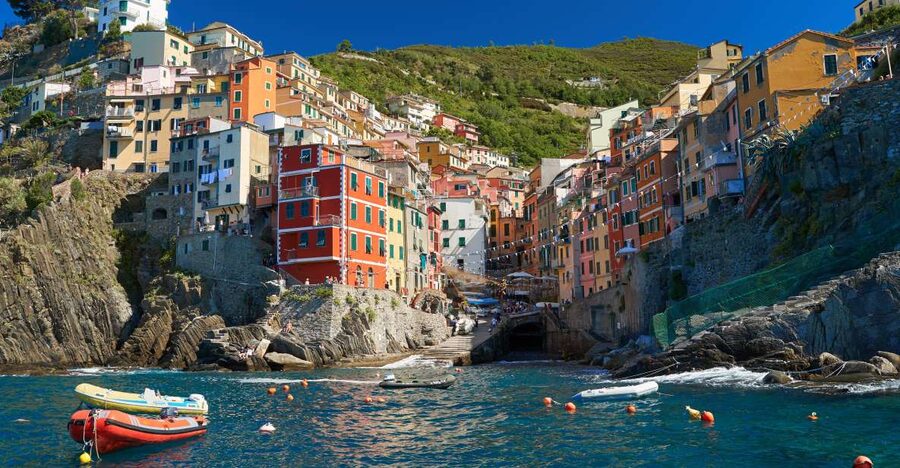 From Livorno: Day Trip to Pisa and Cinque Terre's Manarola - Pisa and Manarola From Livorno: How This Day Trip Feels in Real Life