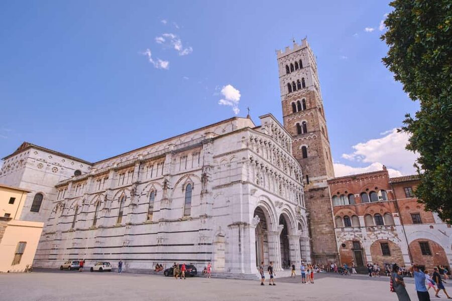 From Montecatini: Pisa & Lucca Day Full Day Tour - The Coach Ride to Lucca: Why the Town Change Matters