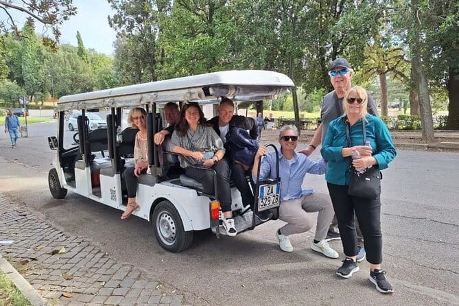 From San Gimignano: Tuscany Vespa Tour, Lunch & Wine Tasting - San Gimignano winery break: Tuscan lunch, 3 wines, and olive oil tasting
