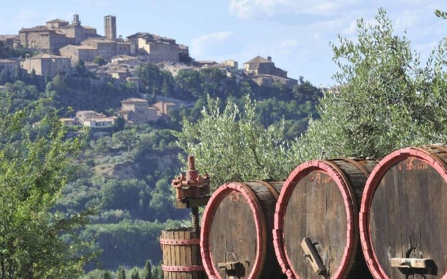 From Siena: San Gimignano, Chianti, and Montalcino Day Trip - Val dOrcia views: UNESCO on the way to Montalcino